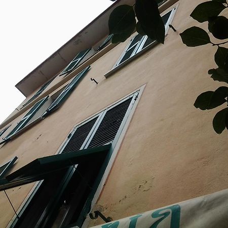 Hotel Lady Susanna Варацце Экстерьер фото